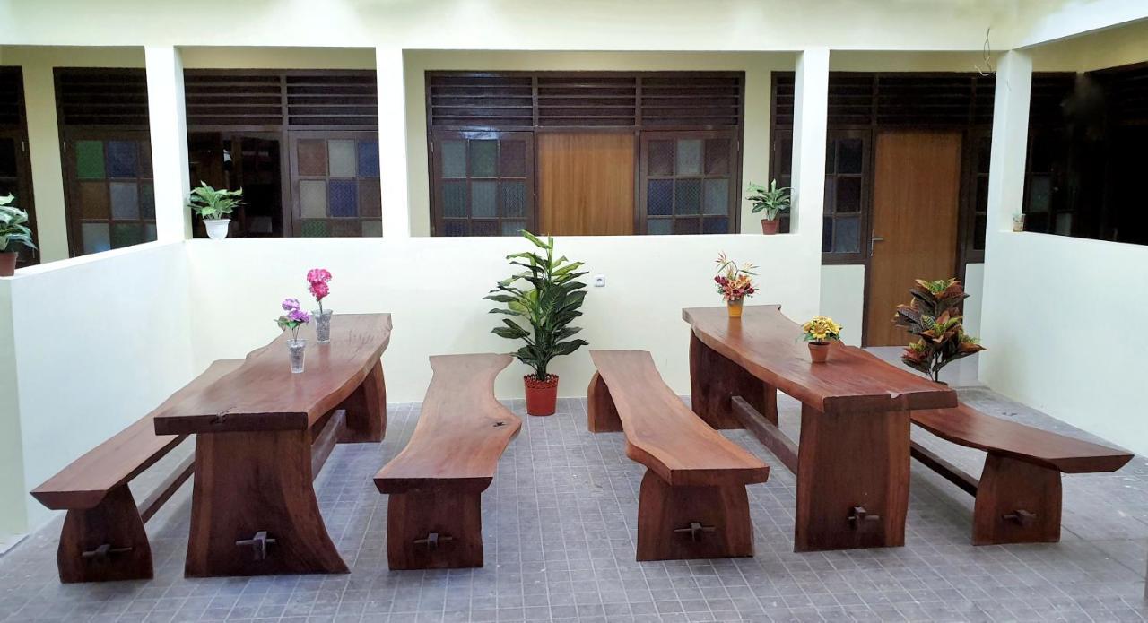 Maple Tree Homestay Maguwo Exterior foto