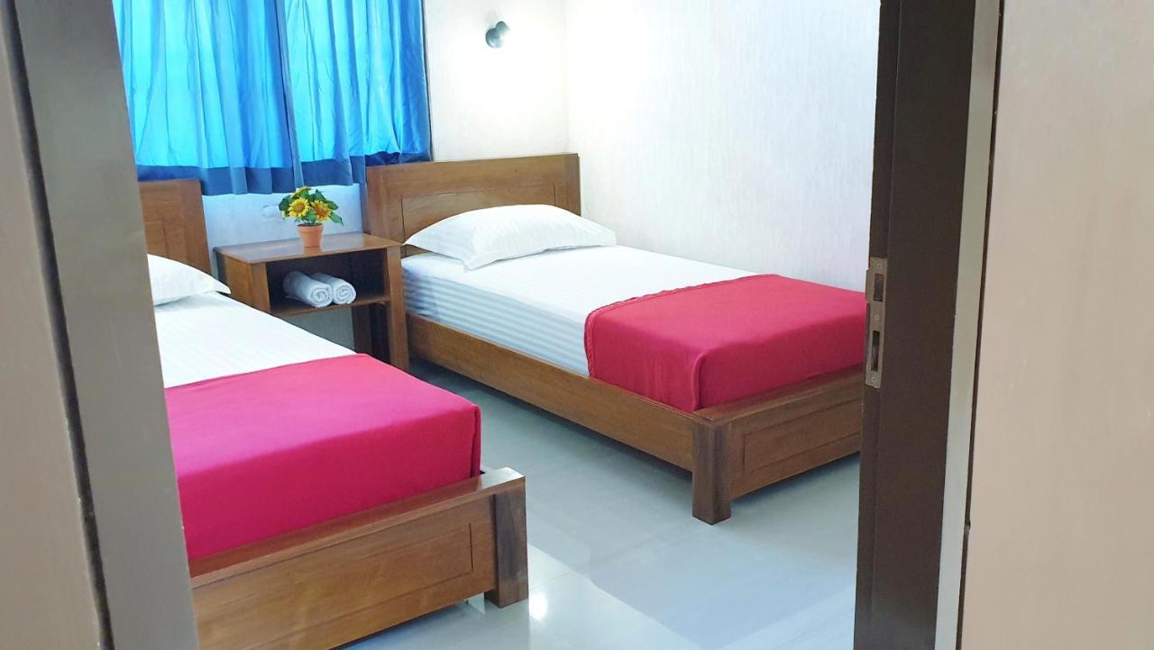 Maple Tree Homestay Maguwo Exterior foto