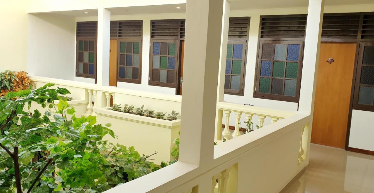 Maple Tree Homestay Maguwo Exterior foto
