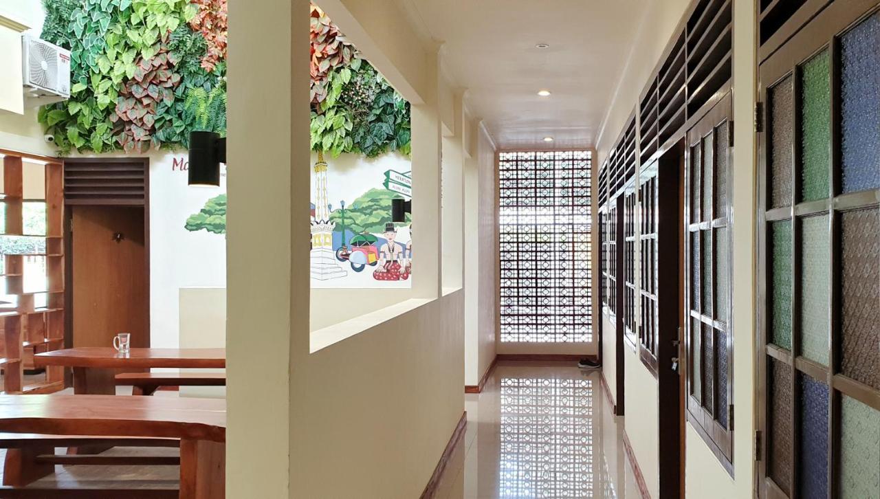 Maple Tree Homestay Maguwo Exterior foto