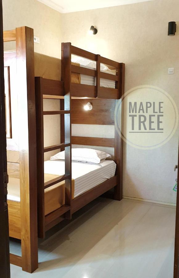 Maple Tree Homestay Maguwo Exterior foto
