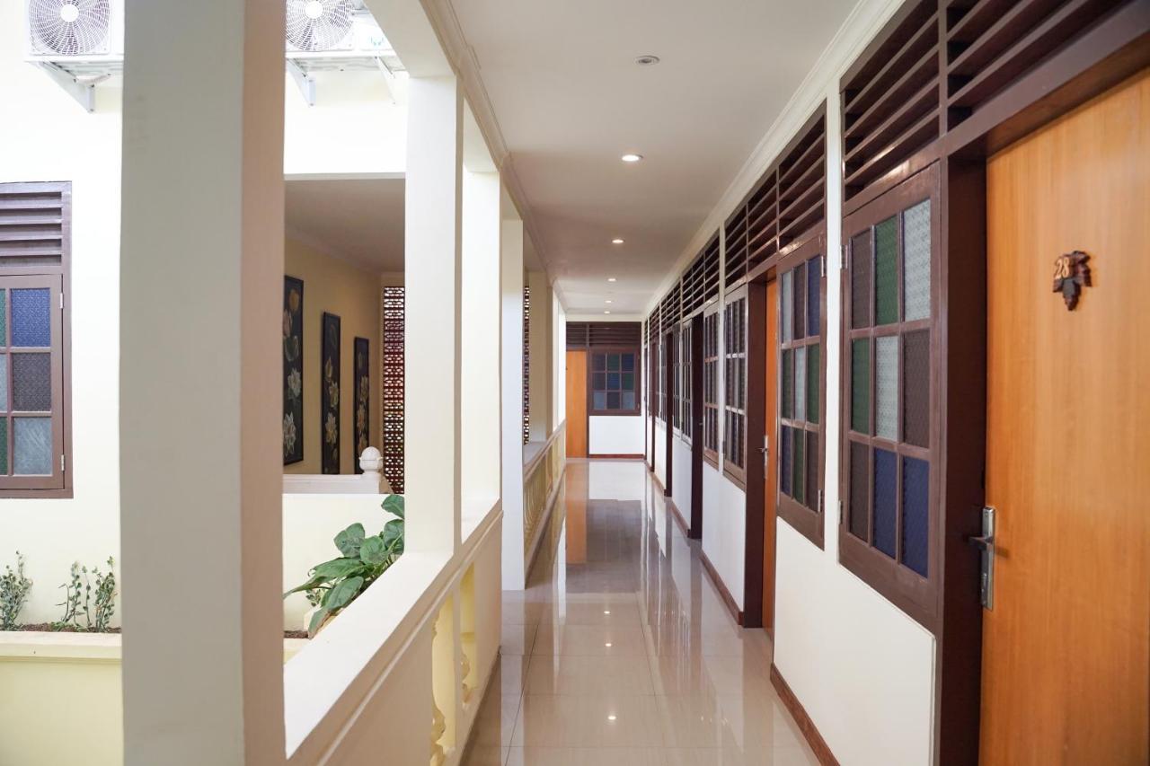 Maple Tree Homestay Maguwo Exterior foto