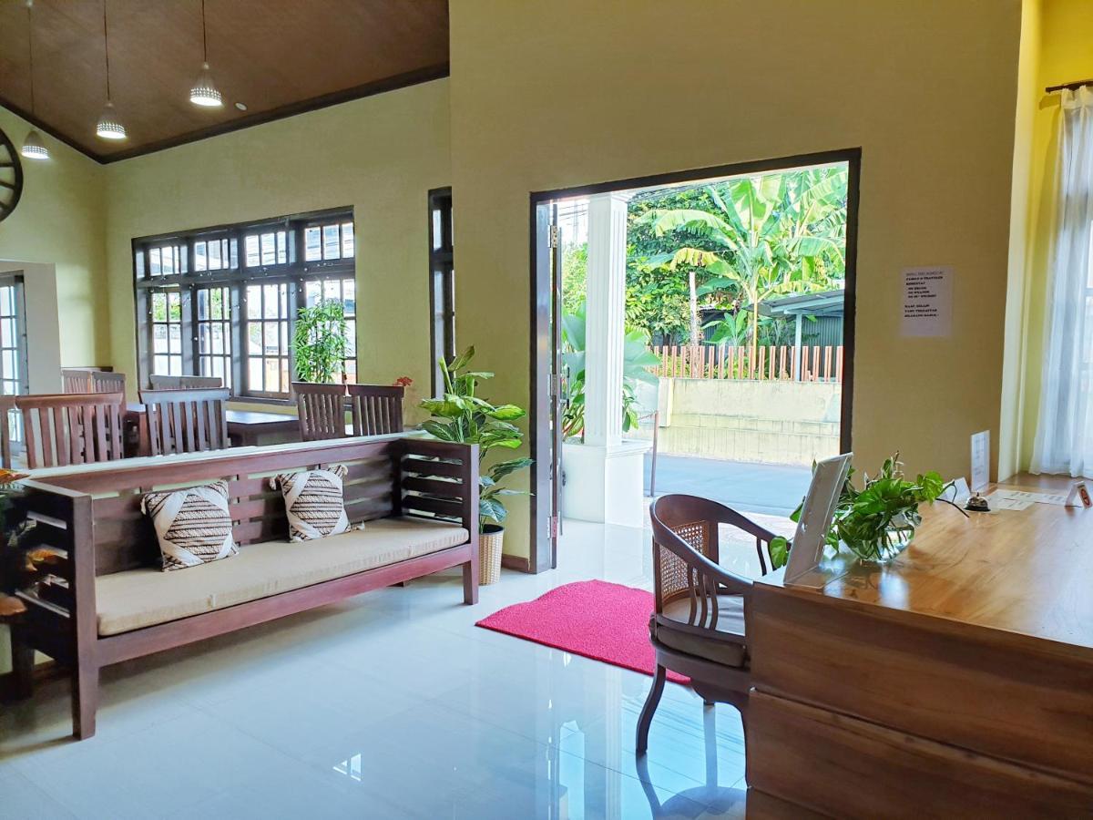 Maple Tree Homestay Maguwo Exterior foto
